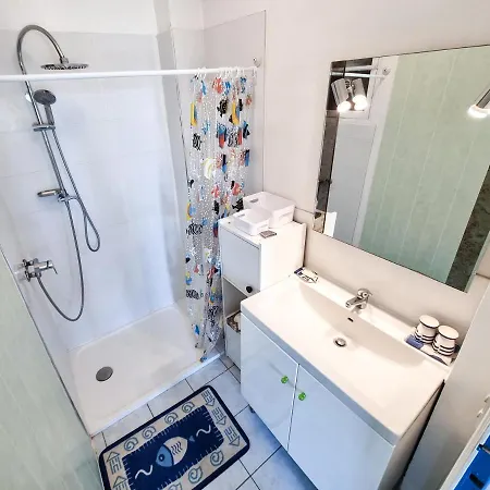 Brice Marine - T4 Climatise En Centre-ville Apartment Le Lavandou