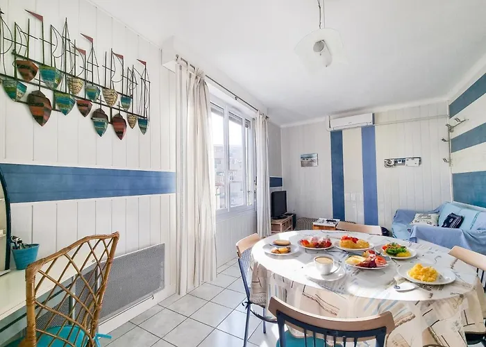 Brice Marine - T4 Climatise En Centre-ville لو لا فاندو